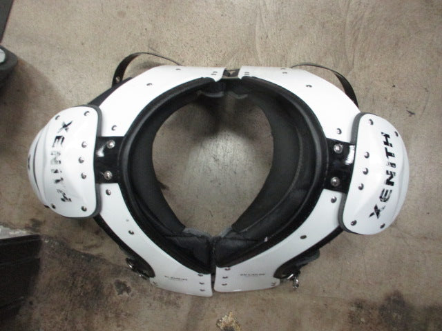 Load image into Gallery viewer, Used Xenith Element 3XL Lineman Football Shoulder Pads
