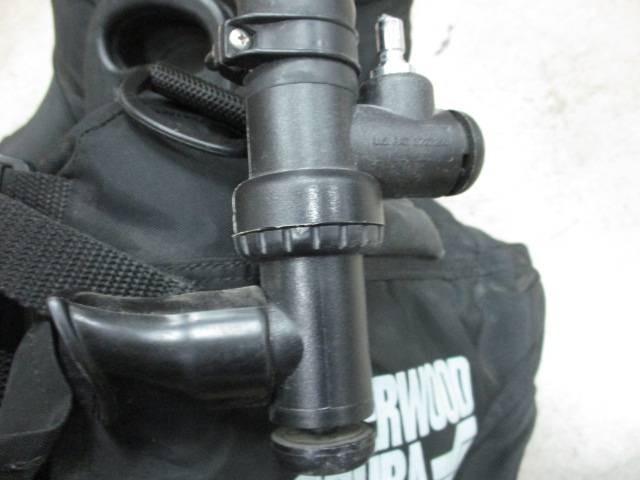 Load image into Gallery viewer, Used Sherwood Scuba Black BCD
