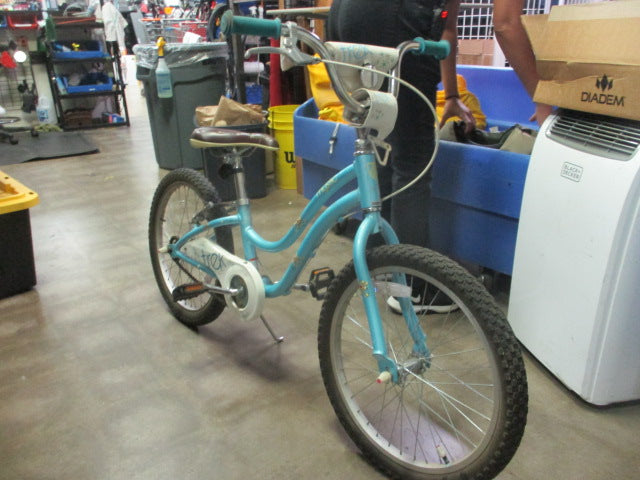 Load image into Gallery viewer, Used Trek Mystic 20&quot; Single Speed Bicycle
