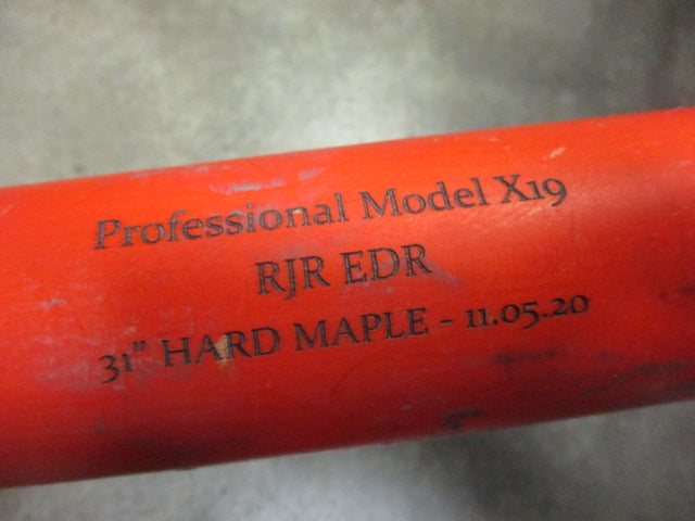 Load image into Gallery viewer, Used Zinger X Series X19 31&quot; Hard Maple Bat
