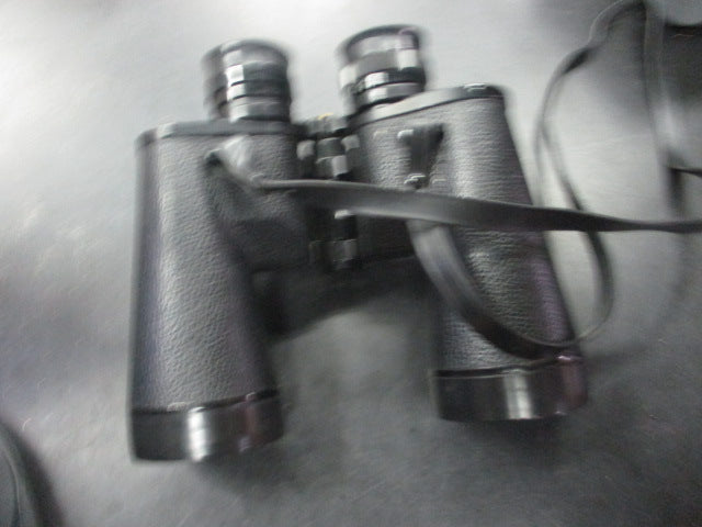 Load image into Gallery viewer, Used Bushnell Insta Focus Binoculars W/ Case
