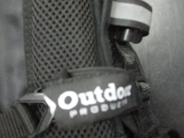 Load image into Gallery viewer, Used Outdoor Products H20 Performance 9.0 Hydration Pack
