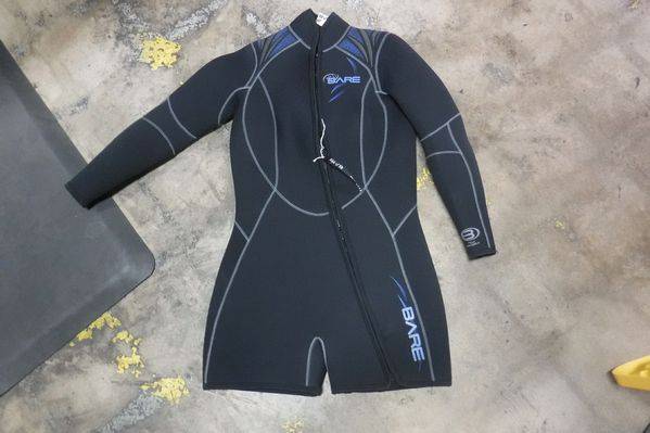 Load image into Gallery viewer, New Bare Sport Size 8 7mm Step In Wetsuit
