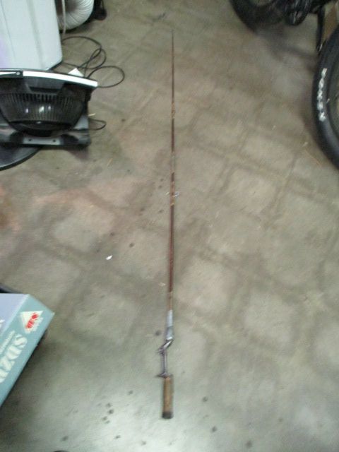 Used Vintage 3-Piece Fishing Pole