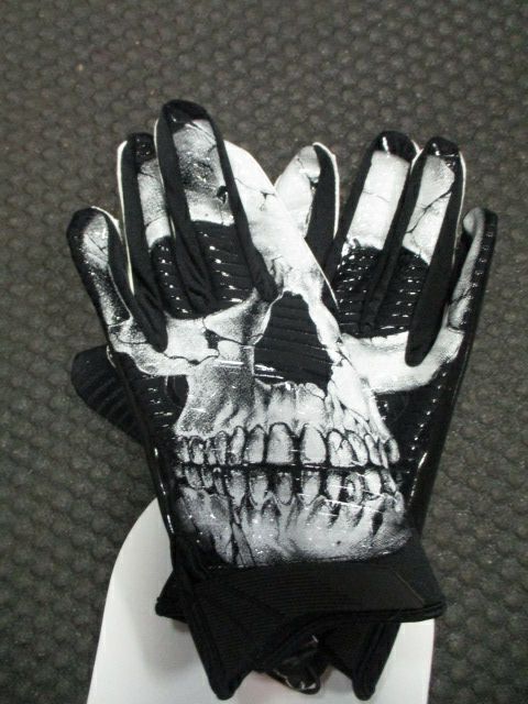 Load image into Gallery viewer, New Battle Skullface Cloaked Football Receiver Gloves - Adult Size Medium
