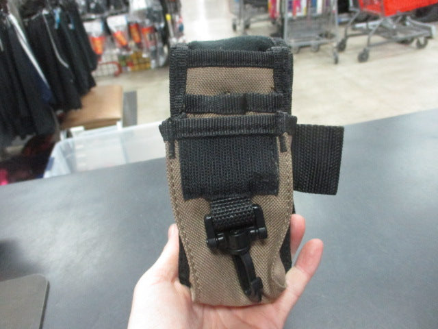 Load image into Gallery viewer, Used CLC Work Gear Phone / Tool Belt Holder
