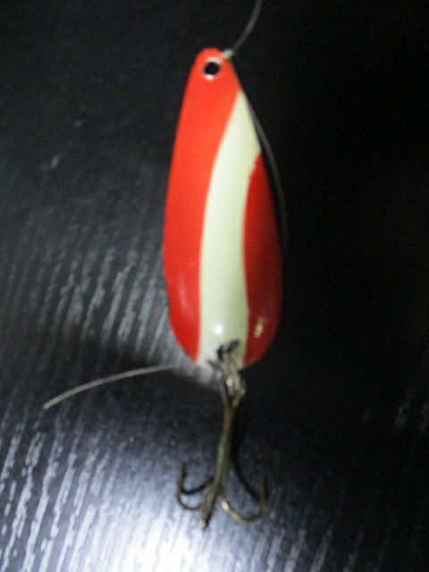 Load image into Gallery viewer, Used Vintage Red &amp; White Spoon Fishing Lure
