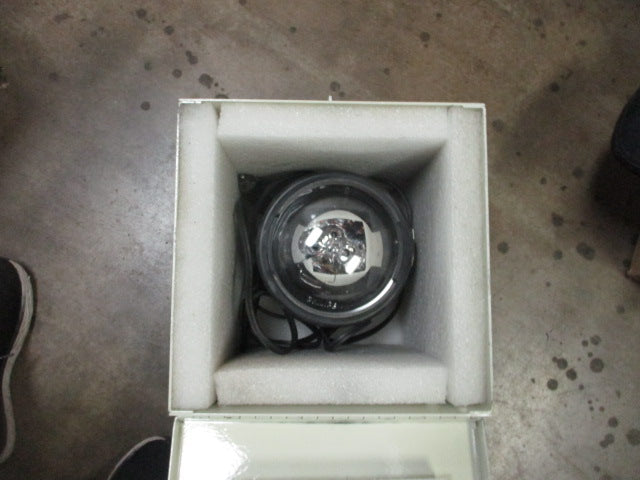 Load image into Gallery viewer, Used Brinkmann Q-Beam Spot/Flood Boat Light w/ Case/ Stand
