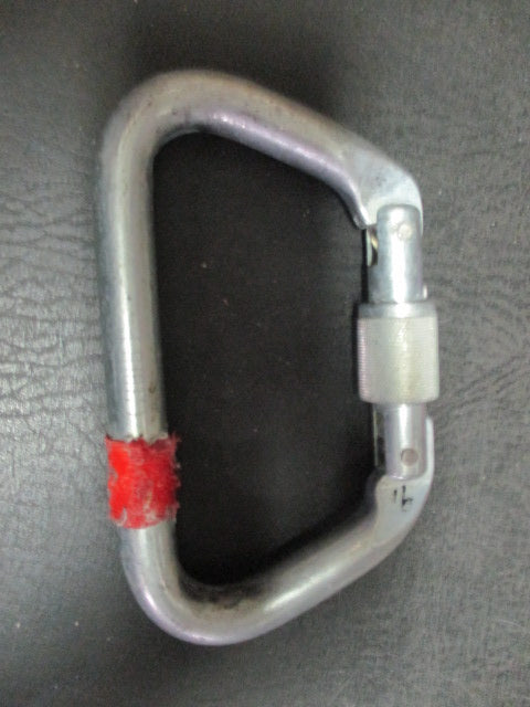 Load image into Gallery viewer, Used SMC Locking Carabiner
