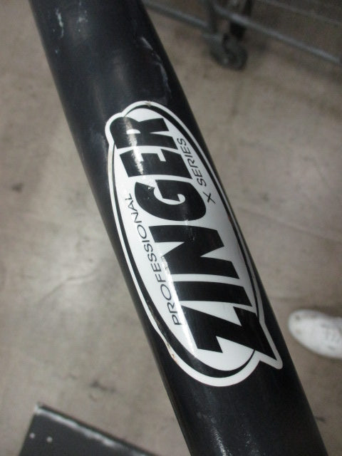 Load image into Gallery viewer, Used Zinger X19 X Series Maple 29&quot; Wood Bat
