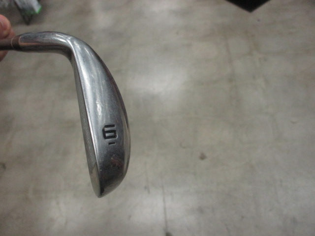 Load image into Gallery viewer, Used Nike Slingshot 40 Womens 6 Iron
