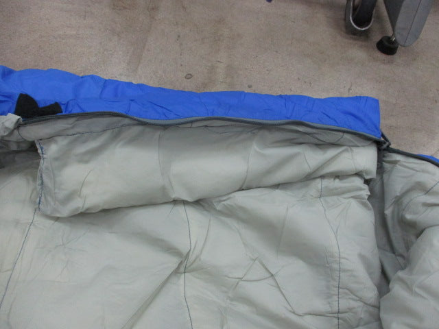 Load image into Gallery viewer, Used The North Face Cat&#39;s Meow 31&quot; x 85&quot; Sleeping Bag
