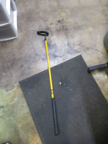 Used Momentus Swing Trainer Putter