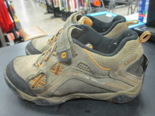 Used Hitec Total Terrain Hiking Shoes Size 2