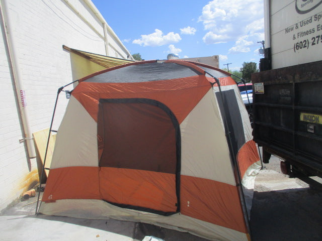 Load image into Gallery viewer, Used Eureka Copper Canyon 10 6 Person 10&#39; X 10&#39; Tent (Does not have proper bag)
