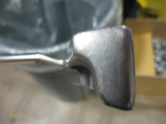 Load image into Gallery viewer, Used Wilson TPA 8 35&quot; Putter w/ Golf Pride Grip
