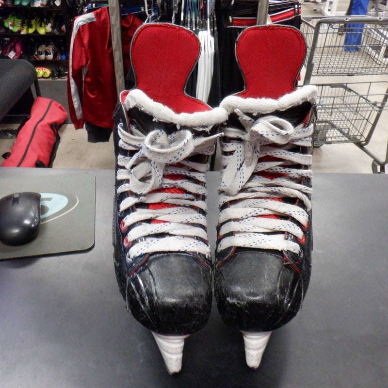 Load image into Gallery viewer, Used Bauer Vapor X500 Hockey Skates Size 3
