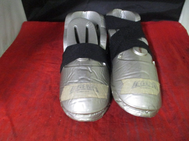 Load image into Gallery viewer, Used Tiger Claw Legend Foam 9&quot; Sparring Shoes
