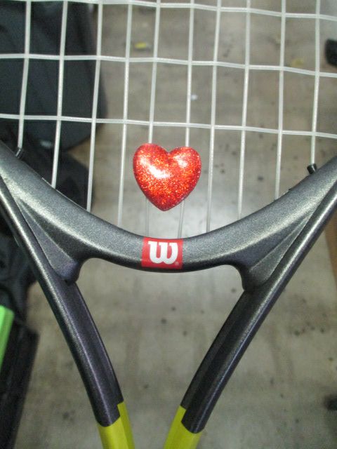 Load image into Gallery viewer, Used Wilson Volt 23 23&quot; Junior Tennis Racquet
