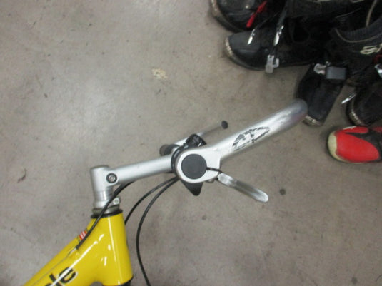 Used Cannondale Super V 500 21-Speed Mountain Bike