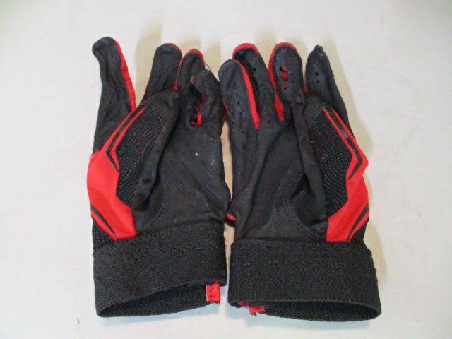 Load image into Gallery viewer, Used Under Armour Batting Gloves Youth Small
