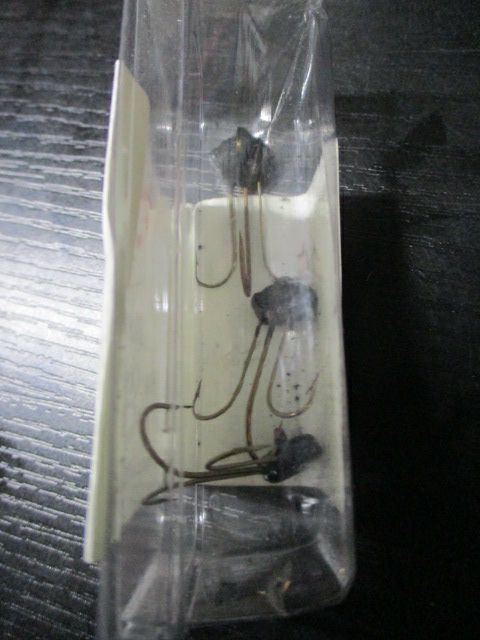 Used Jumping Cholla Jigs Gloss Black 1/8 oz - 3 ct