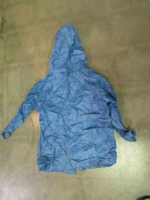 Load image into Gallery viewer, Used Frogg Toggs Rain Jacket and Pants Youth Size Small
