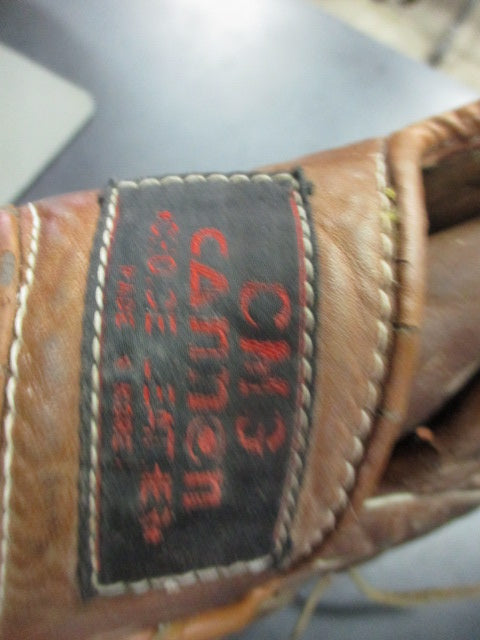 Load image into Gallery viewer, Vintage CMG Cannon Pro Model Leather Baseball Glove LH (Needs Re-Lace)
