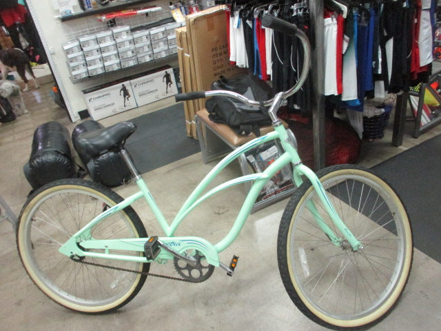 Load image into Gallery viewer, Used Electra 26&quot; Lux 1-Step Beach Cruiser
