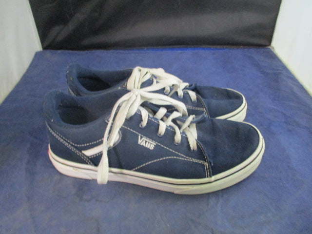 Load image into Gallery viewer, Used Vans Shoes Youth Size 5
