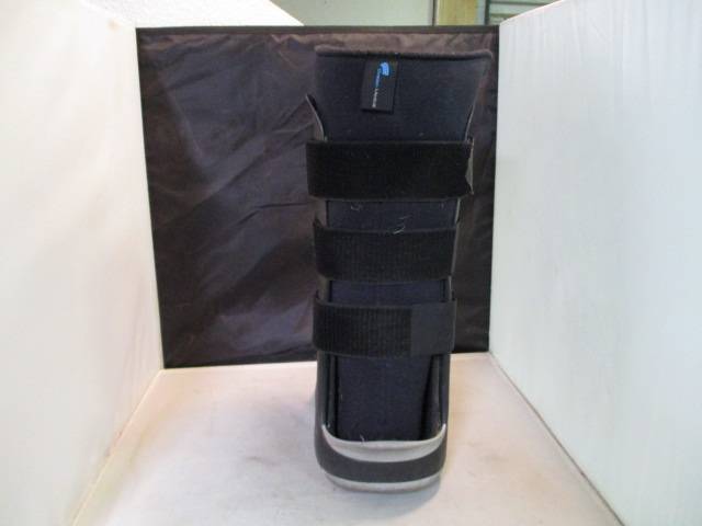 Load image into Gallery viewer, Used Ovation Medical Foot Boot Walker Size Small
