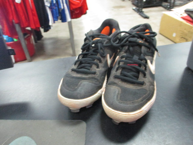 Load image into Gallery viewer, Used Nike Metal Baseball Cleats Size 4.5
