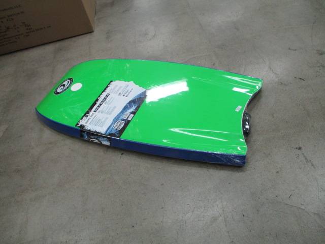 Load image into Gallery viewer, New California Board Co. 41.5&quot; Matrix Boogie Board With Leash
