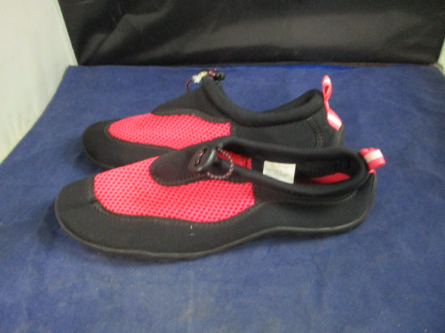 Load image into Gallery viewer, Used Westloop Water Shoes Adult Size 7-8
