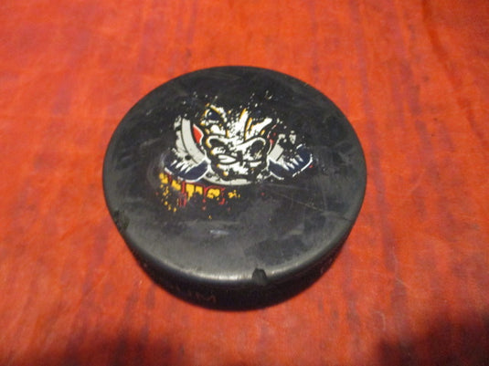 New Vintage Phoenix Mustangs Player's Bench Hockey-heavy wear