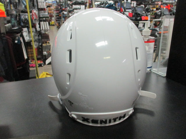 Load image into Gallery viewer, New Xenith X2E+ Youth White Helmet &amp; Grey XRS-21X Facemask/Standard Fit Medium
