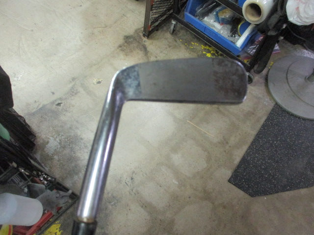 Load image into Gallery viewer, Vintage Kroydon 36&quot; Putter RH
