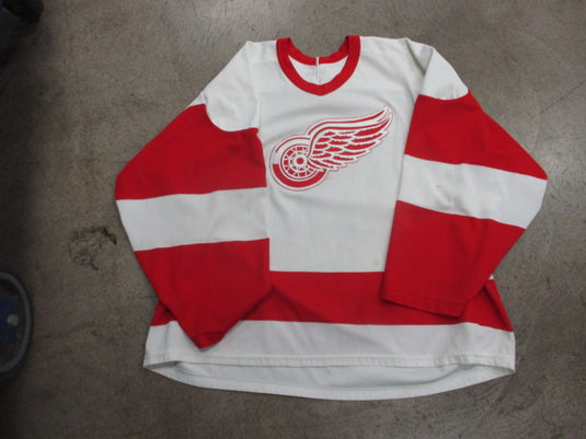 Detroit Red Wings retro jersey now available