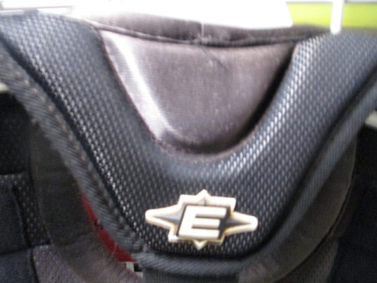 Used Easton YTH CHEST PROTECTOR Youth Catcher's Equipment Catcher's  Equipment