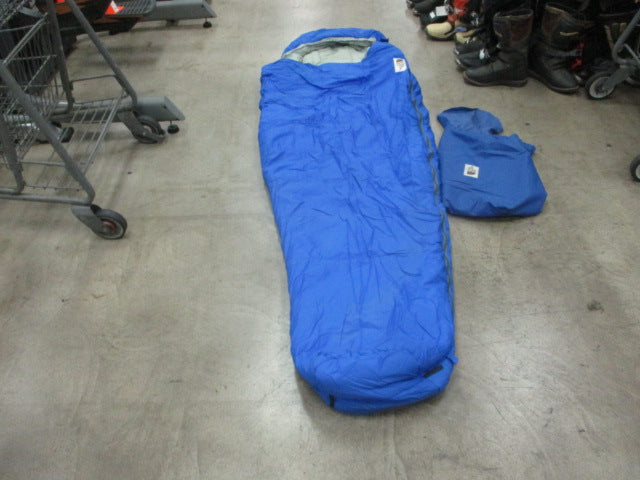 Load image into Gallery viewer, Used The North Face Cat&#39;s Meow 31&quot; x 85&quot; Sleeping Bag
