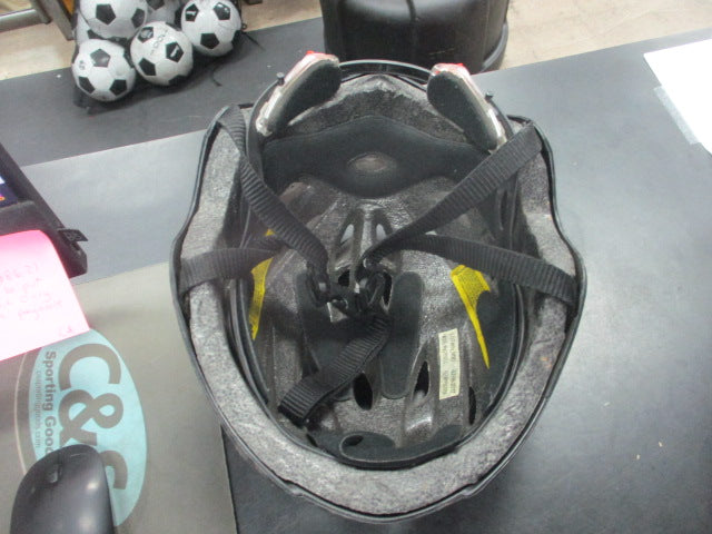 Load image into Gallery viewer, Used Mongoose Adjustable Bike Helmet
