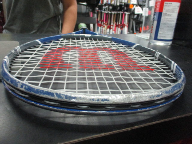 Load image into Gallery viewer, Used Wilson Federer 23&quot; Tennis Racquet
