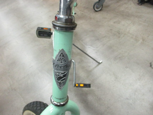 Load image into Gallery viewer, Used Electra 26&quot; Lux 1-Step Beach Cruiser
