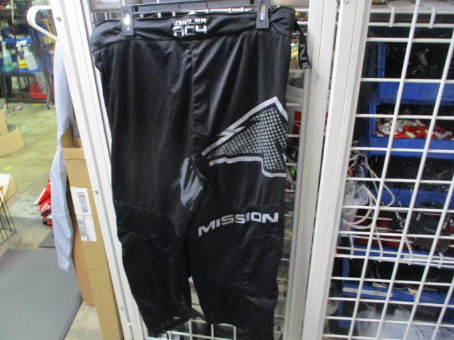 Load image into Gallery viewer, Used Mission Inhaler ACU Hockey Pants Size Large
