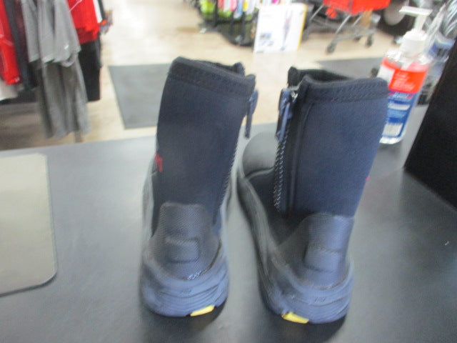 Load image into Gallery viewer, Used IST Proline Titanium Dive Boots Size 8
