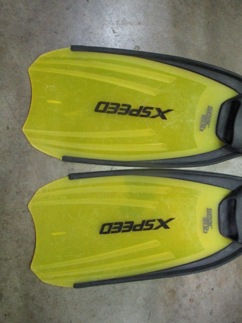 Load image into Gallery viewer, Used Seac Sub XSpeed Fins Size 5-6 38-39
