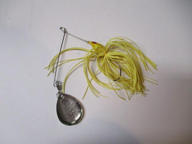 Load image into Gallery viewer, Used Yellow Spinner Bait Lure
