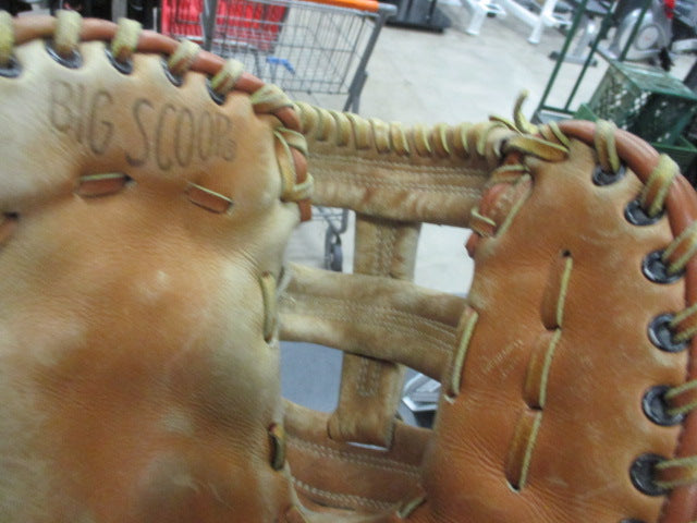 Load image into Gallery viewer, Vintage Wilson A2873 LH Leather First Base Glove
