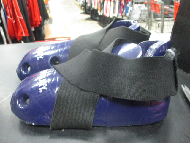 Load image into Gallery viewer, Used Century Purple Foam Sparring Shoes Size 1/2
